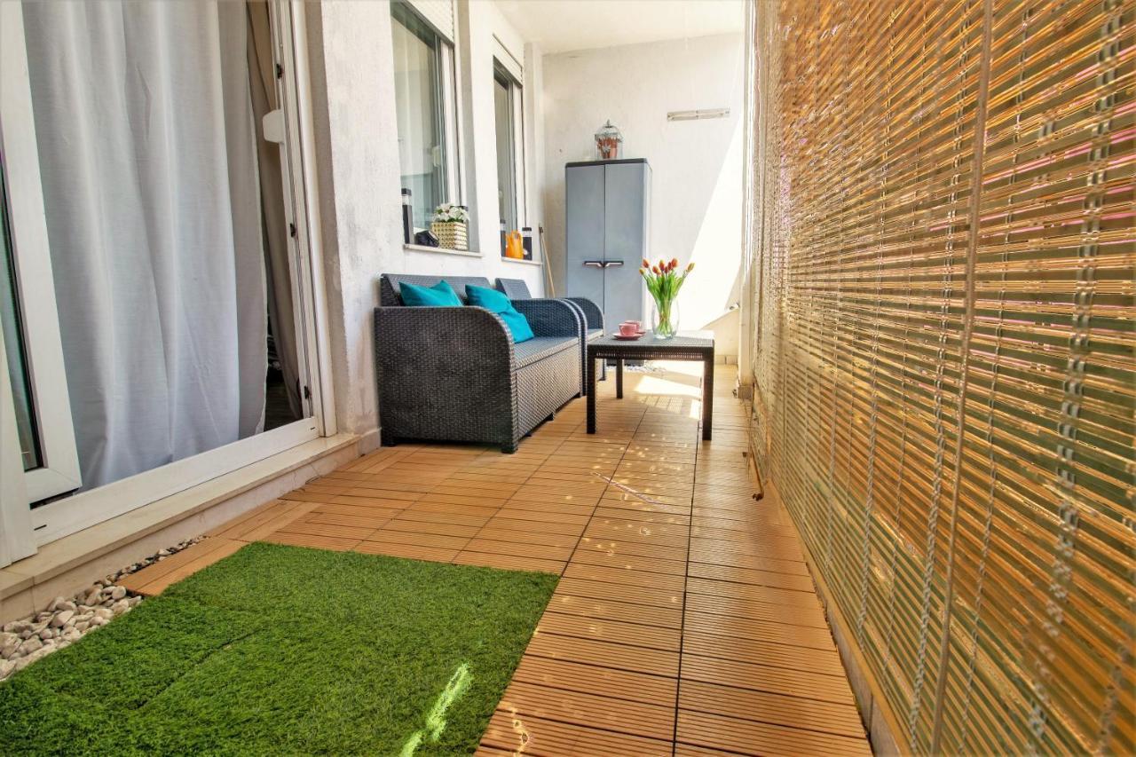 Modern Oasis Apartment Split Private Parking Esterno foto